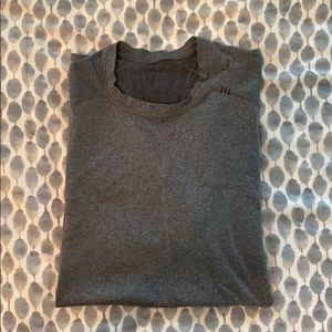 lululemon Metal Vent shirt size large